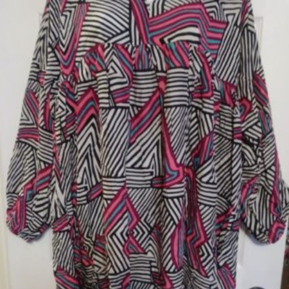 Zig Zag Print Black & Pink in Plus Size 1x, 2x, - Picture 5 of 8